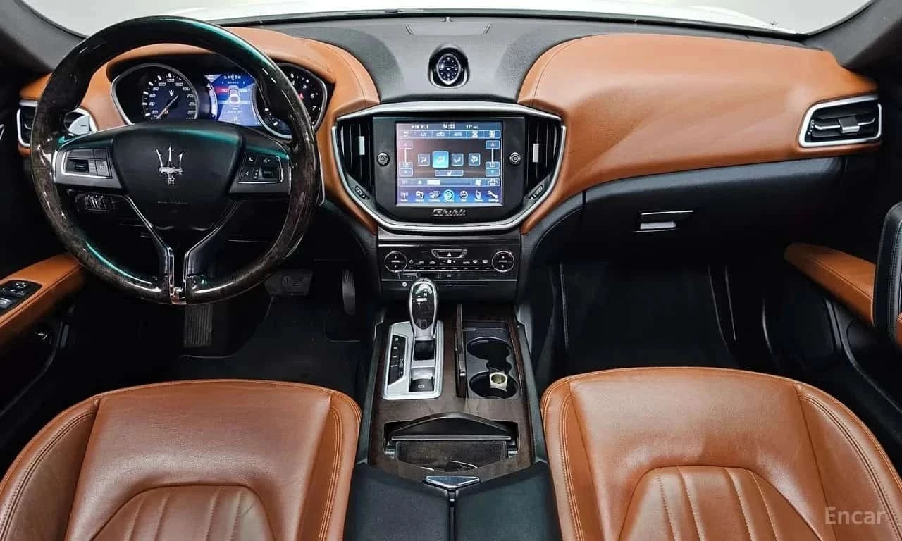 Maserati Ghibli, снимка 7 - Автомобили и джипове - 56689908