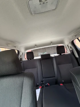 Toyota Hilux, снимка 10