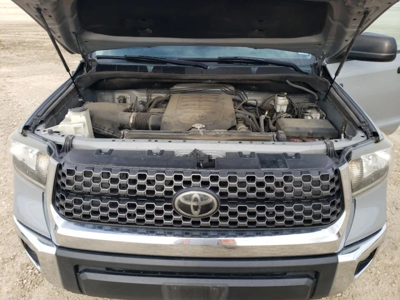 Toyota Tundra, снимка 8 - Автомобили и джипове - 49271224