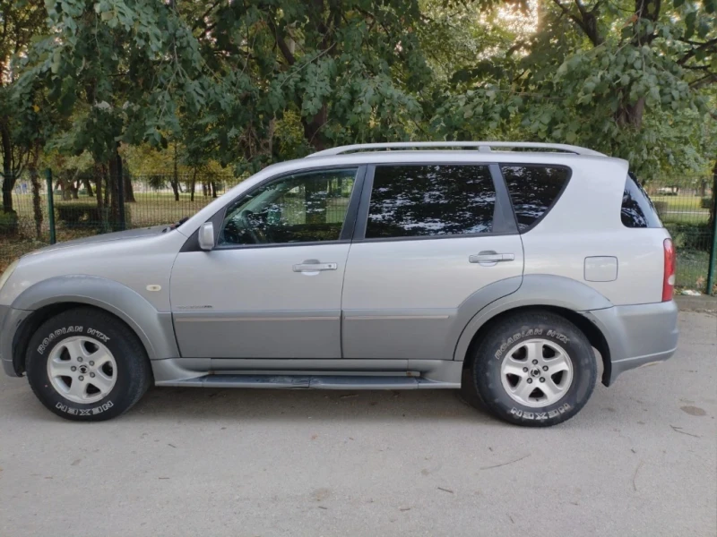 SsangYong Rexton, снимка 2 - Автомобили и джипове - 51927589