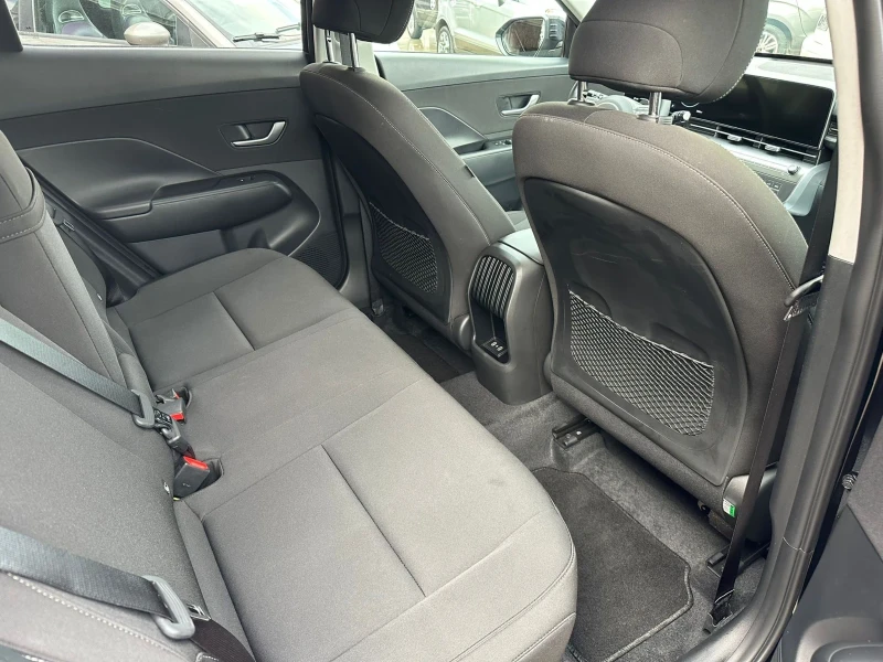 Hyundai Kona, снимка 7 - Автомобили и джипове - 52371605