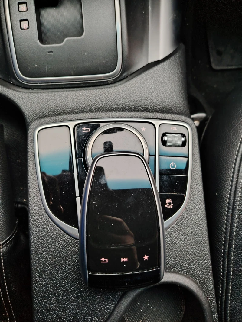 Mercedes-Benz X-Klasse 250 D 4 Matic, снимка 14 - Автомобили и джипове - 53265972