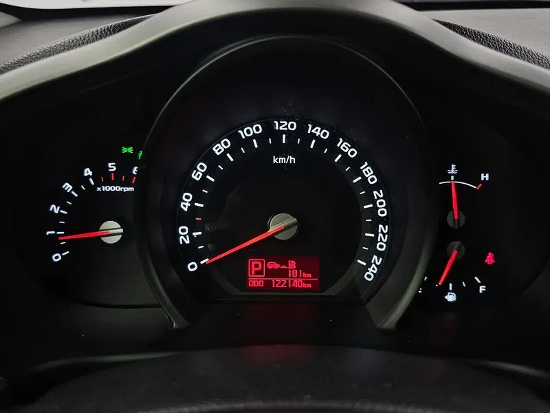 Kia Sportage Sportage R Diesel 2Wd Trendy, снимка 8 - Автомобили и джипове - 55183877