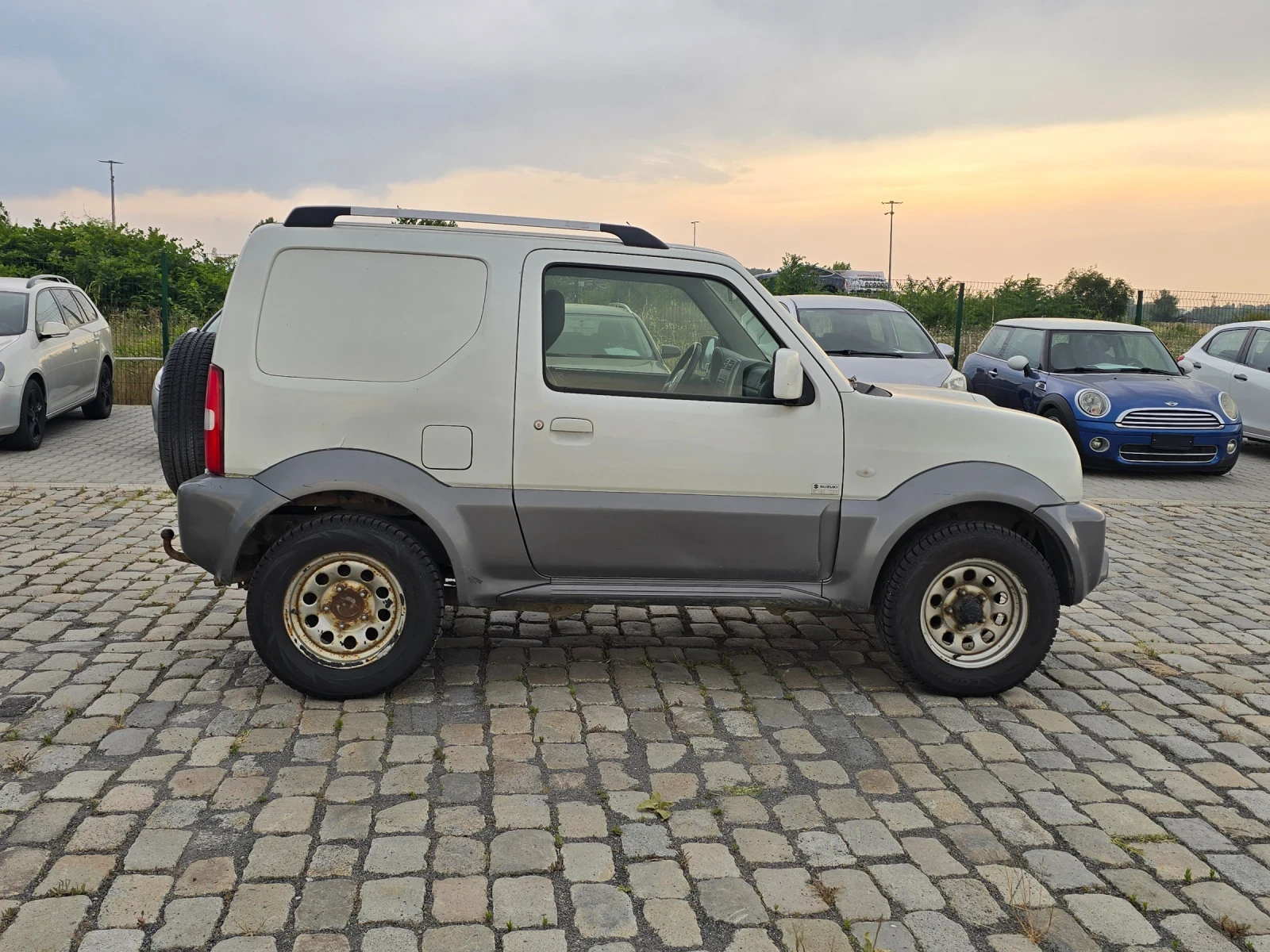Suzuki Jimny 1.3i 4x4 ТОВАРЕН N1 120900 км. ЕВРО 5 - изображение 5
