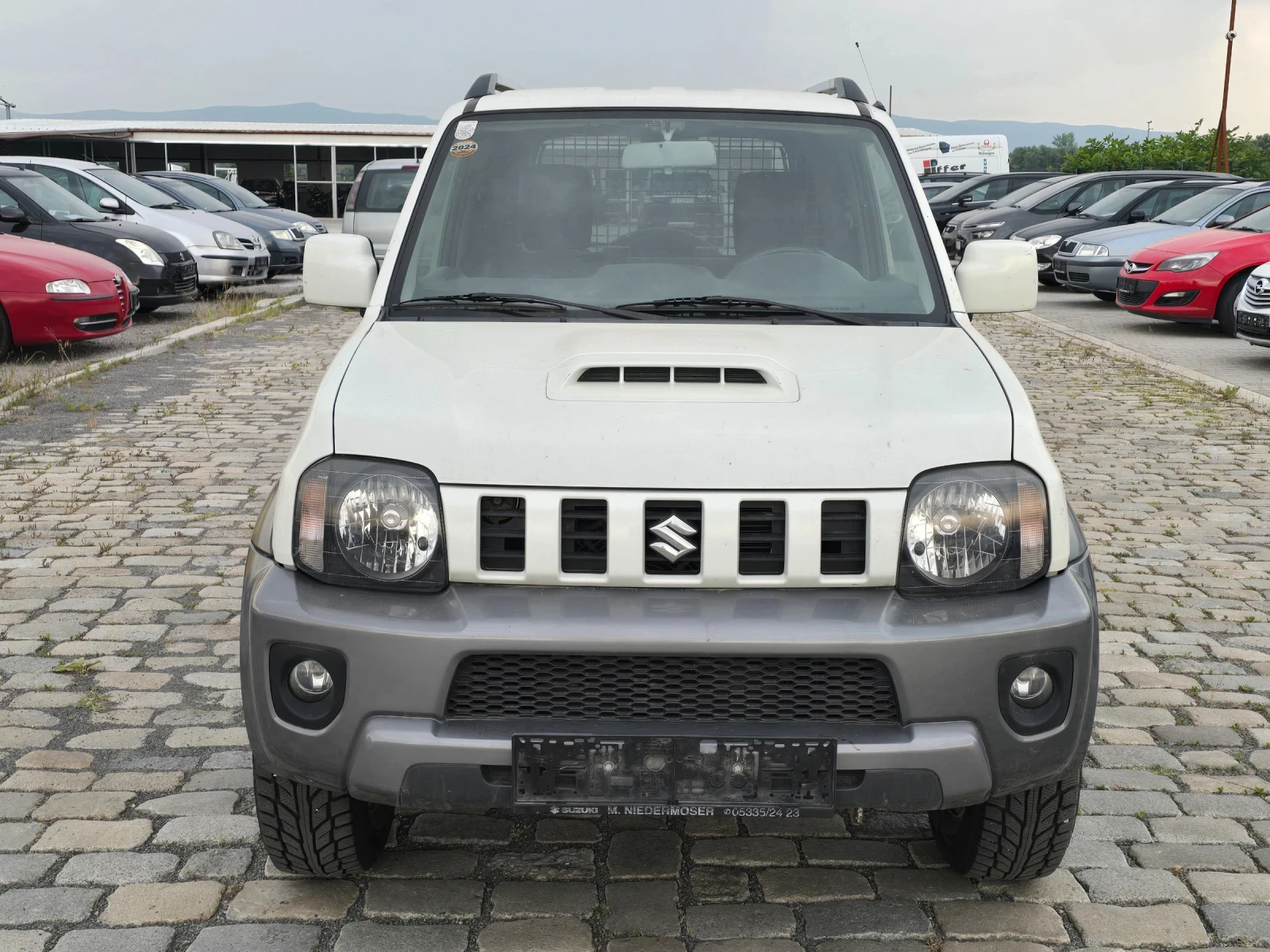 Suzuki Jimny 1.3i 4x4 ТОВАРЕН N1 120900 км. ЕВРО 5 - изображение 2