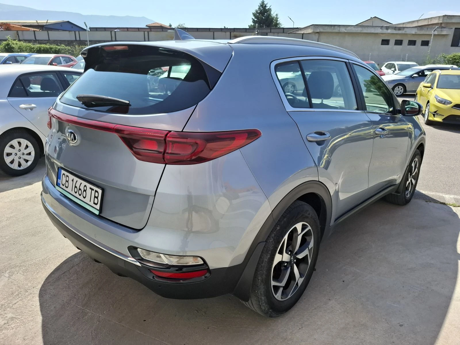 Kia Sportage 1.6 T-gdi Гаранция - изображение 4