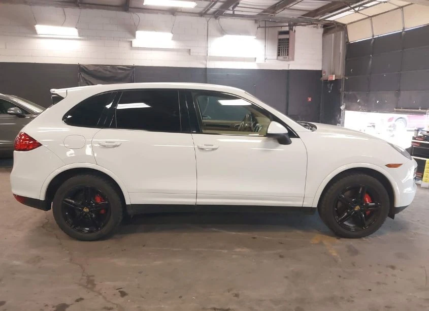 Porsche Cayenne 2014 PORSCHE CAYENNE - изображение 5