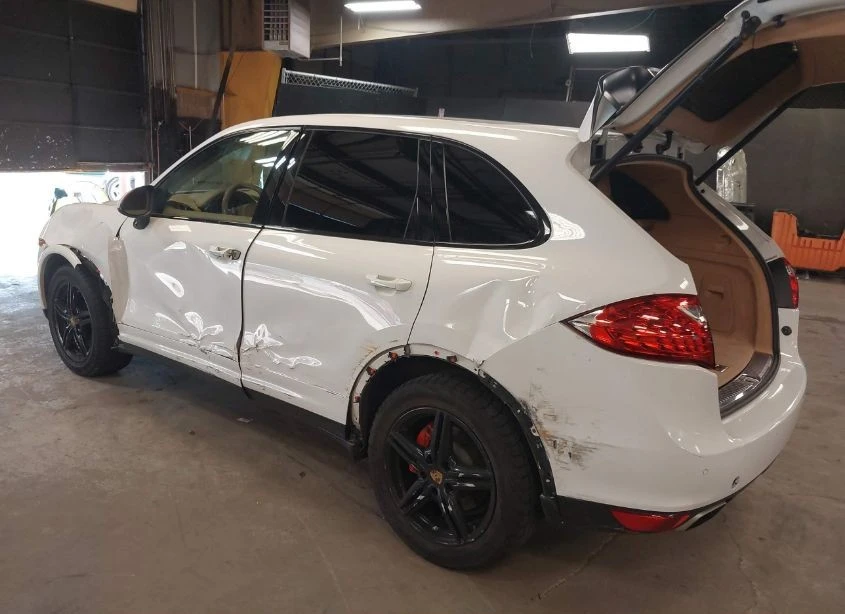 Porsche Cayenne 2014 PORSCHE CAYENNE - изображение 7