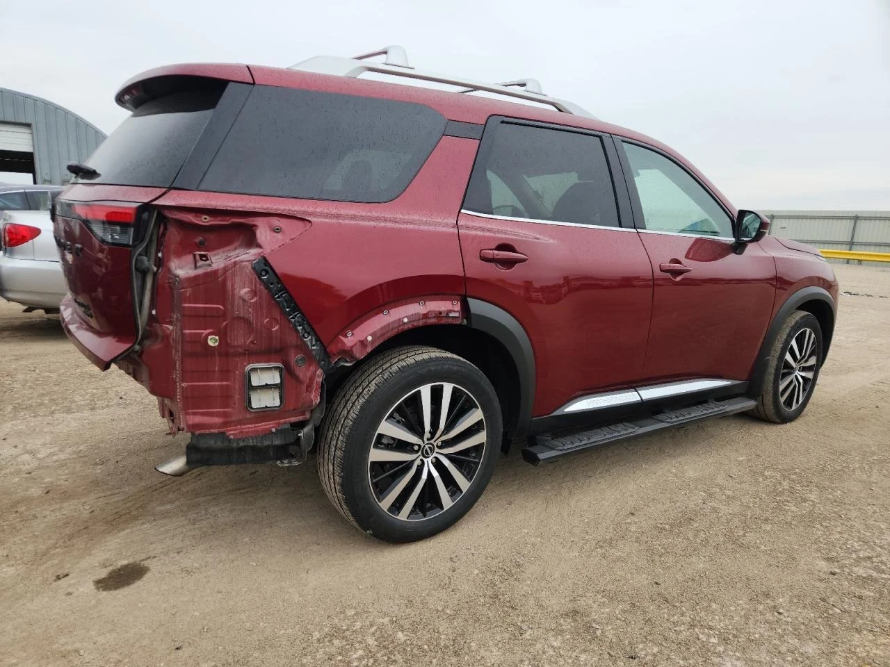 Nissan Pathfinder PLATINUM - изображение 3