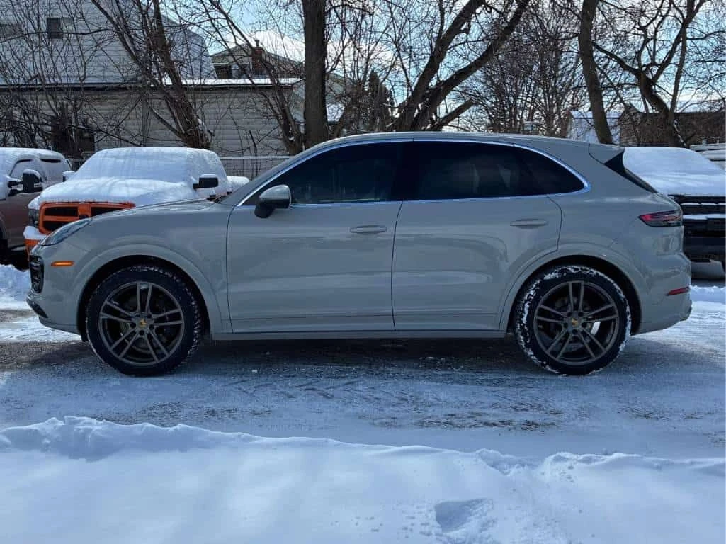 Porsche Cayenne * AWD * ОБДУХВАНЕ * ПОДГРЕВ * ОТ ПРЕДСТАВИТЕЛСТВО, снимка 3 - Автомобили и джипове - 54206692