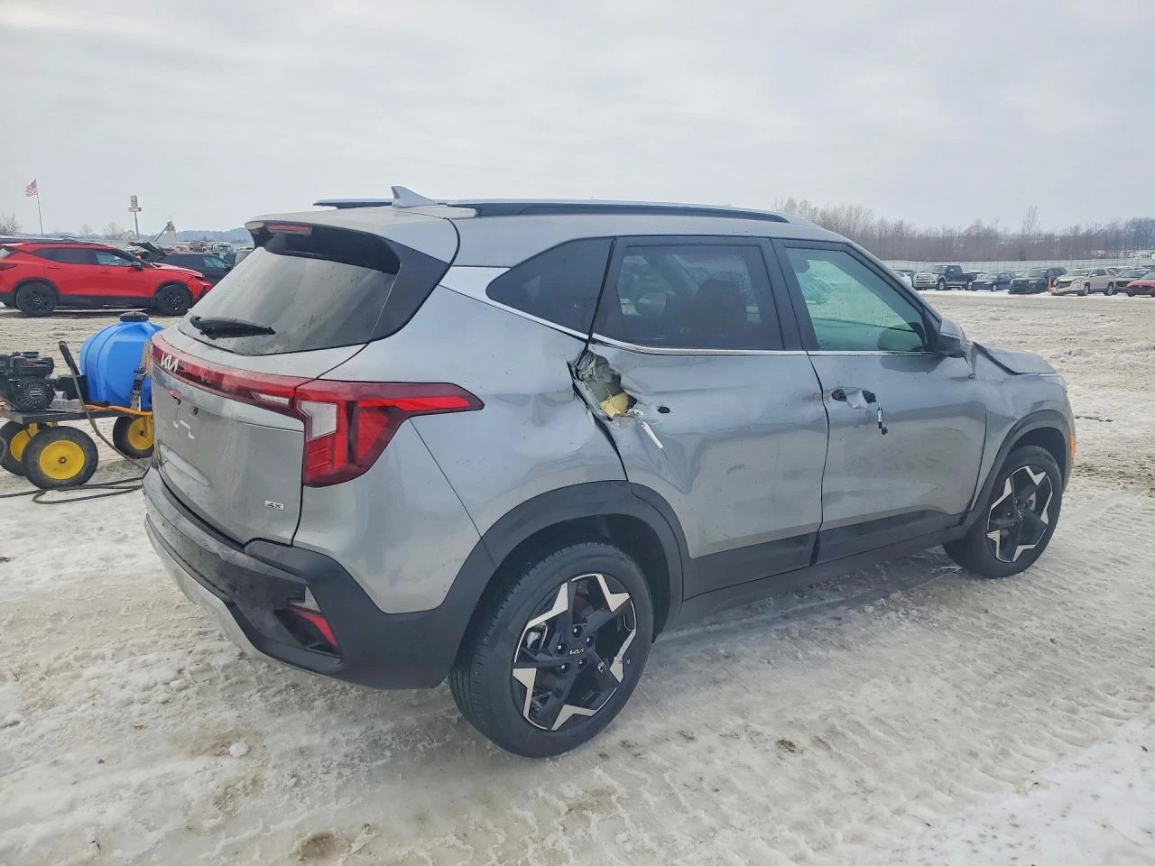 Kia Seltos 2.0l Ex, снимка 3 - Автомобили и джипове - 54556540