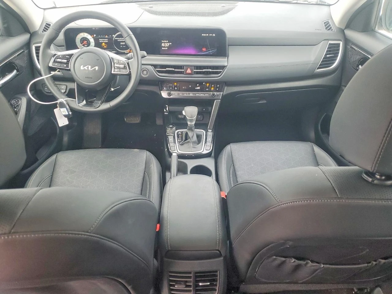 Kia Seltos 2.0l Ex, снимка 8 - Автомобили и джипове - 54556540