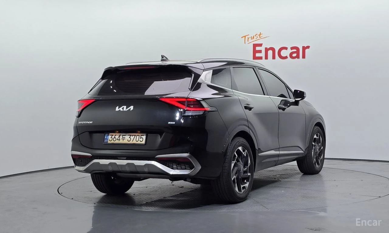 Kia Sportage 1.6 Turbo Prestige 4x4* HARMAN KARDON* DISTRONIC* , снимка 3 - Автомобили и джипове - 54969207