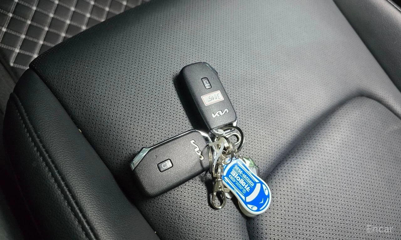 Kia Sportage 1.6 Turbo Prestige 4x4* HARMAN KARDON* DISTRONIC* , снимка 14 - Автомобили и джипове - 54969207