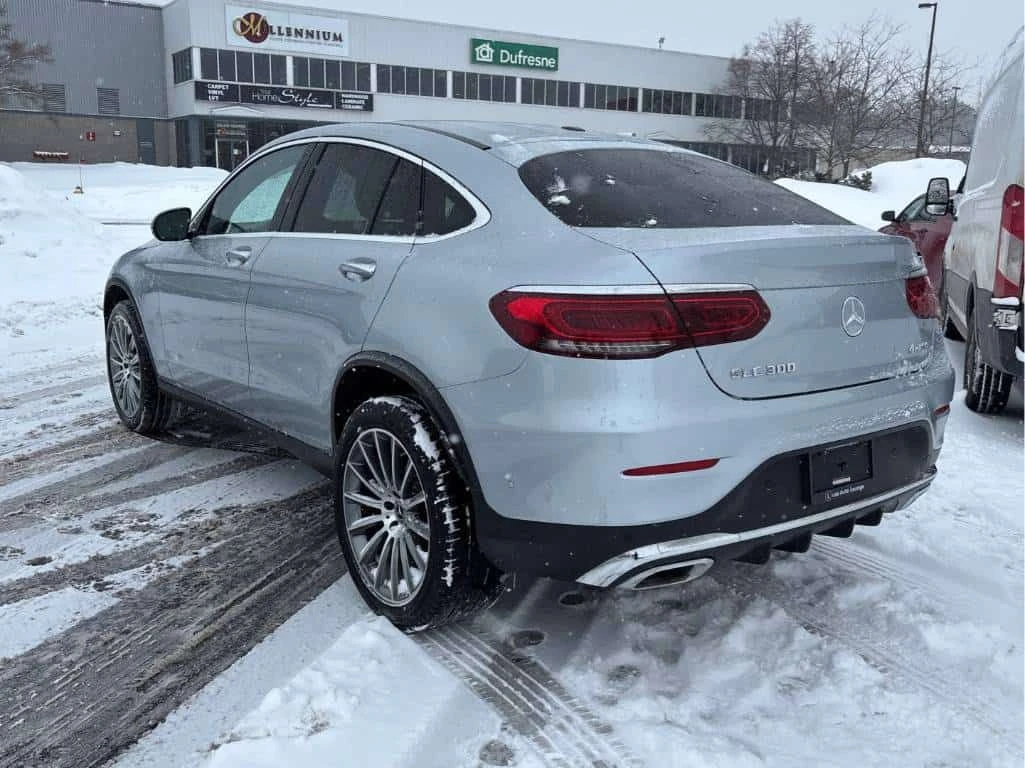 Mercedes-Benz GLC 300 /DISTRONIC/360/CARFAX/АВТОКРЕДИТ, снимка 2 - Автомобили и джипове - 55601815