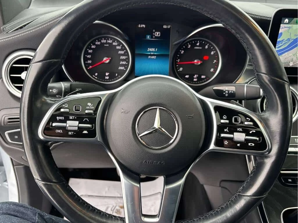 Mercedes-Benz GLC 300 /DISTRONIC/360/CARFAX/АВТОКРЕДИТ, снимка 8 - Автомобили и джипове - 55601815