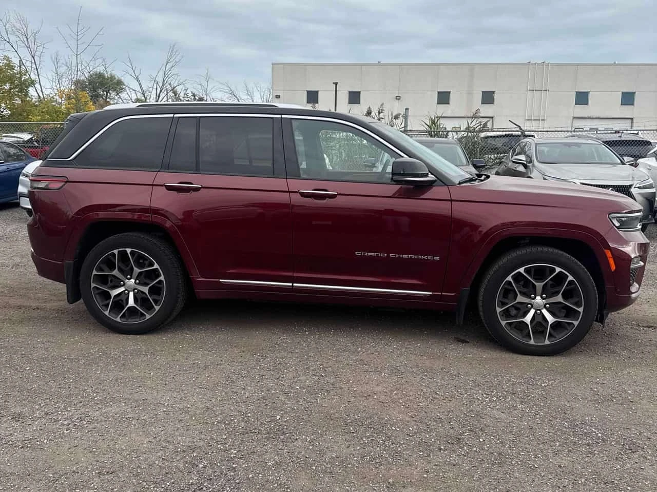 Jeep Grand cherokee  Summit Reserve / CARFAX / FULL / ОТ ПРЕДСТАВИТЕЛС, снимка 4 - Автомобили и джипове - 56310699