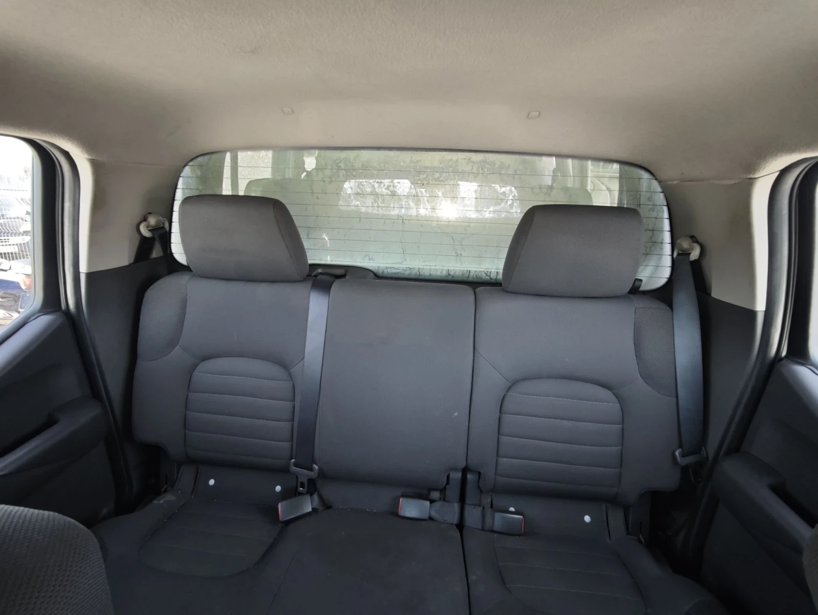 Nissan Navara 2.8, снимка 12 - Автомобили и джипове - 56602337