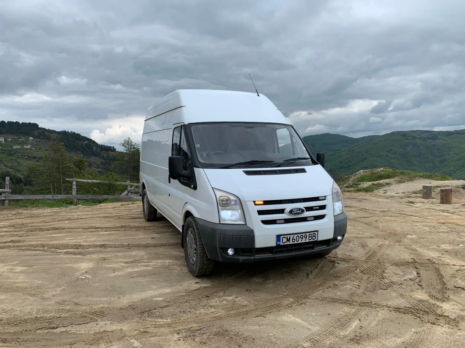 Ford Transit 2.4TDCI - изображение 3