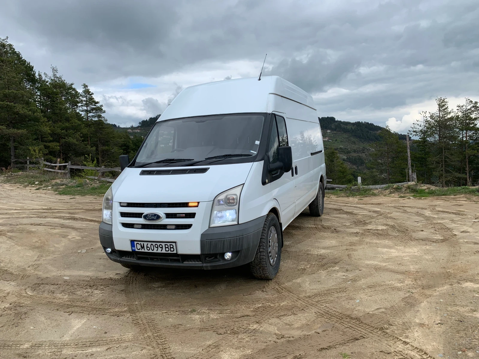 Ford Transit 2.4TDCI - изображение 2