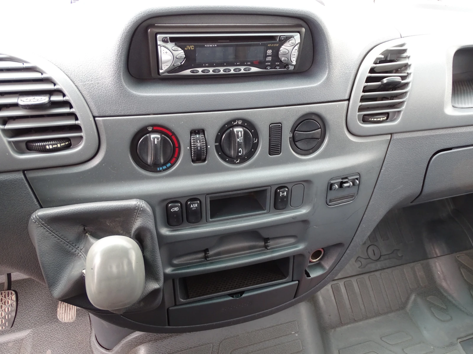 Mercedes-Benz Sprinter 413 ШАСИ, снимка 11 - Бусове и автобуси - 53899907