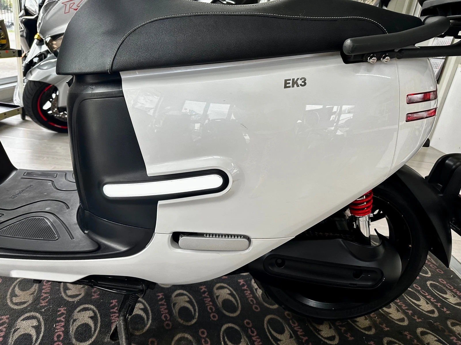 Horwin EK3 150 куб. ел.скутер - изображение 9