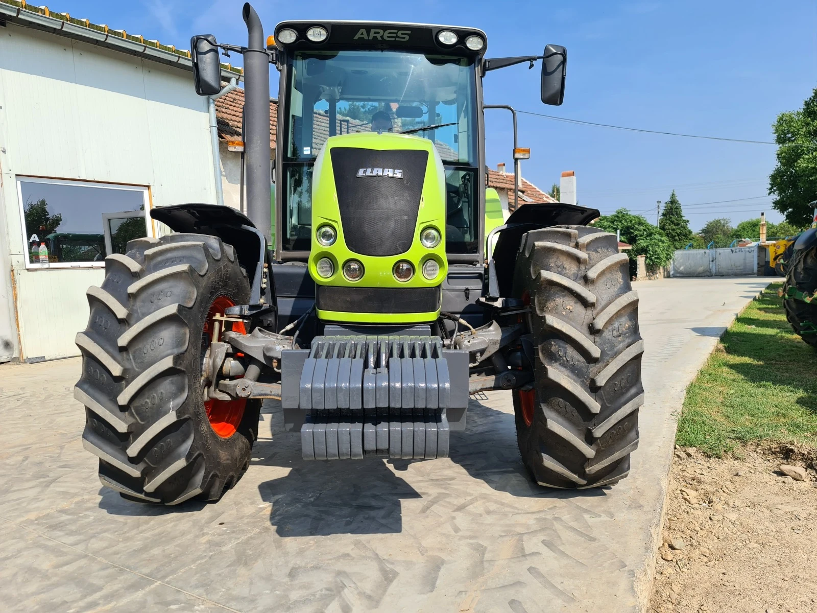 Трактор Claas ARES 697ATZ - изображение 2