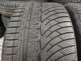 Гуми Зимни 225/40R19, снимка 1