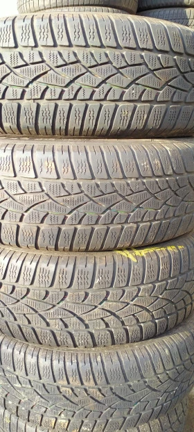 Гуми Зимни 215/60R17, снимка 1
