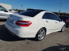 Mercedes-Benz E 350 4MATIC * ПАНОРАМА * КАМЕРА * CARFAX * , снимка 3