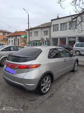 Honda Civic 1.8 8th Gen, снимка 3