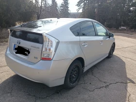 Toyota Prius 1.8 HYBRID, снимка 4