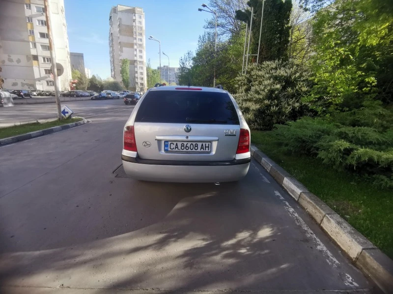 Skoda Octavia TOUR, снимка 4 - Автомобили и джипове - 46909765