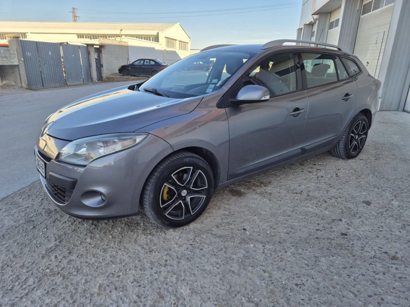 Renault Megane 1.6/ГАЗ 110к.с. * 6 скорости* , снимка 8 - Автомобили и джипове - 48087940