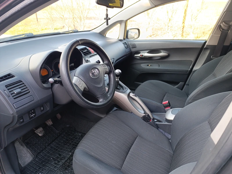 Toyota Auris 2.0 D4D NAVI* , снимка 10 - Автомобили и джипове - 49146263