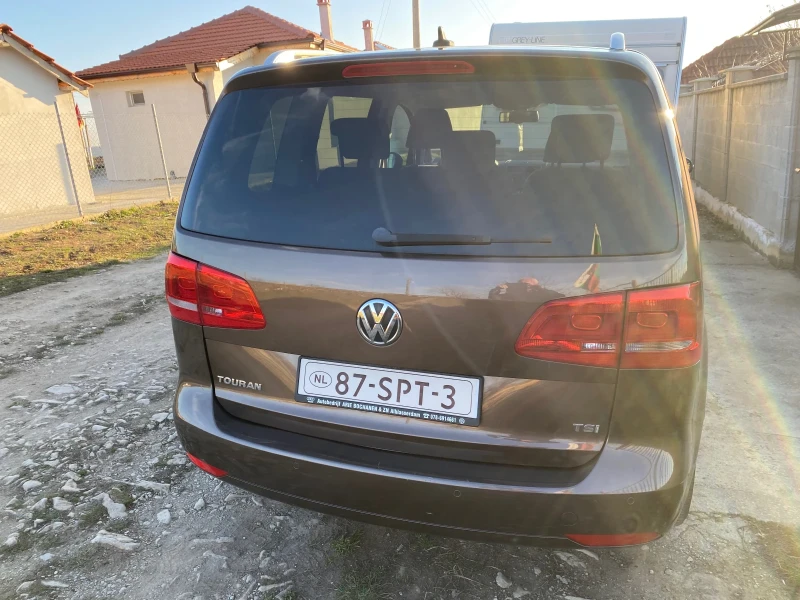 VW Touran, снимка 9 - Автомобили и джипове - 49438101