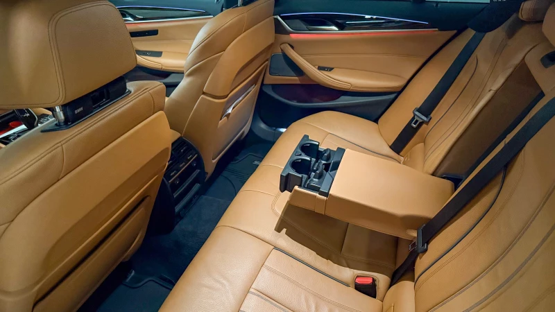 BMW 530 G-31 M Sports and M Aerodynamics package , снимка 8 - Автомобили и джипове - 52606050
