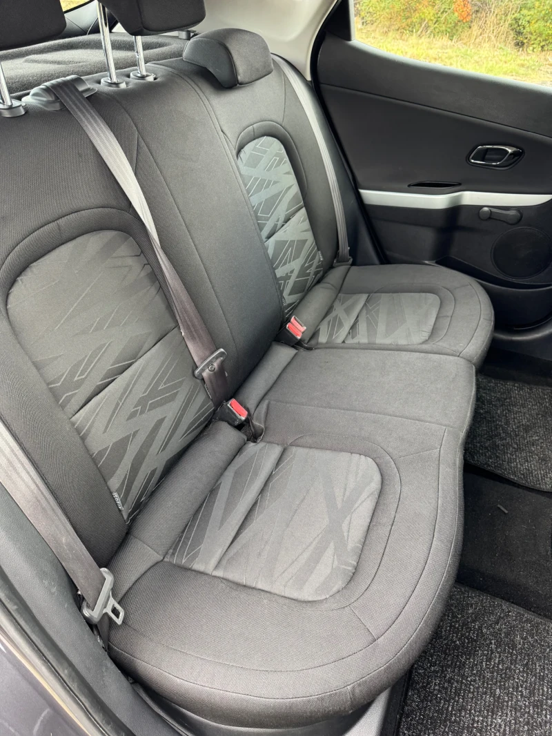 Kia Ceed 1.4i * 6 скорости , снимка 9 - Автомобили и джипове - 51947590