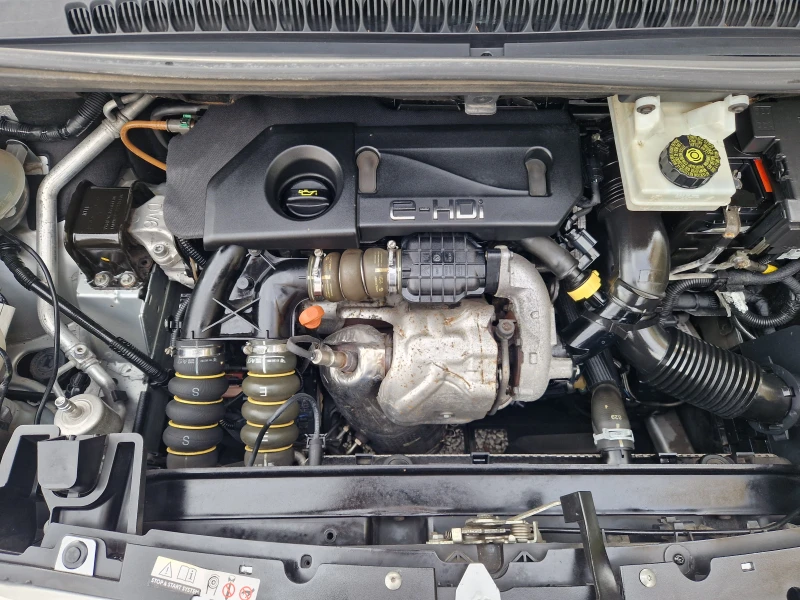 Peugeot 5008 1.6HDI/автоматик, снимка 14 - Автомобили и джипове - 51961742