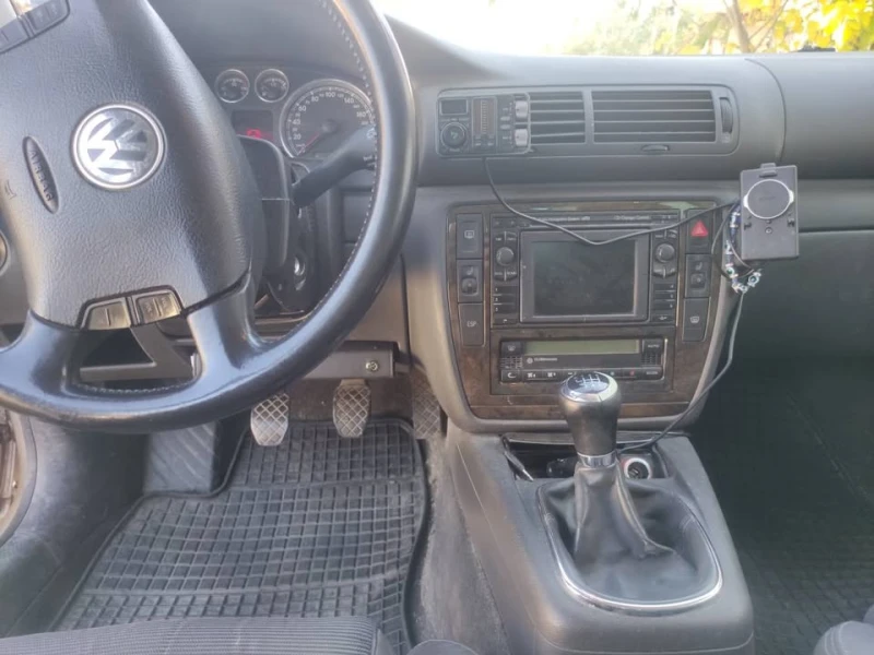 VW Passat 5.5, снимка 3 - Автомобили и джипове - 52278845