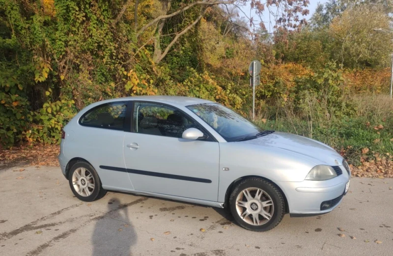 Seat Ibiza, снимка 4 - Автомобили и джипове - 52298895