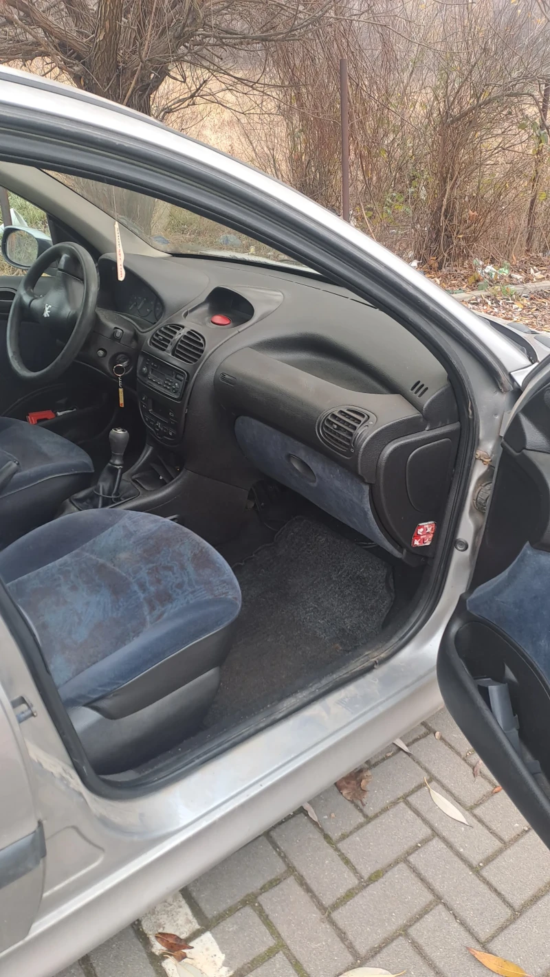 Peugeot 206, снимка 5 - Автомобили и джипове - 52790908