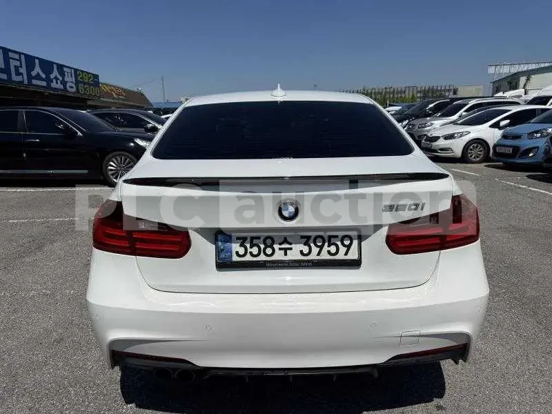 BMW 320 * HUD* ПОДГРЕВИ* ШИБИДАХ* , снимка 3 - Автомобили и джипове - 54552759