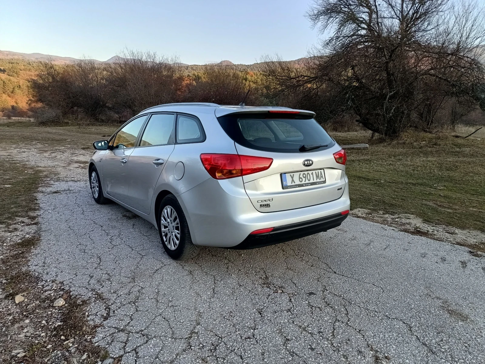 Kia Ceed 1.4 CRDI 90kc 6ck - изображение 5