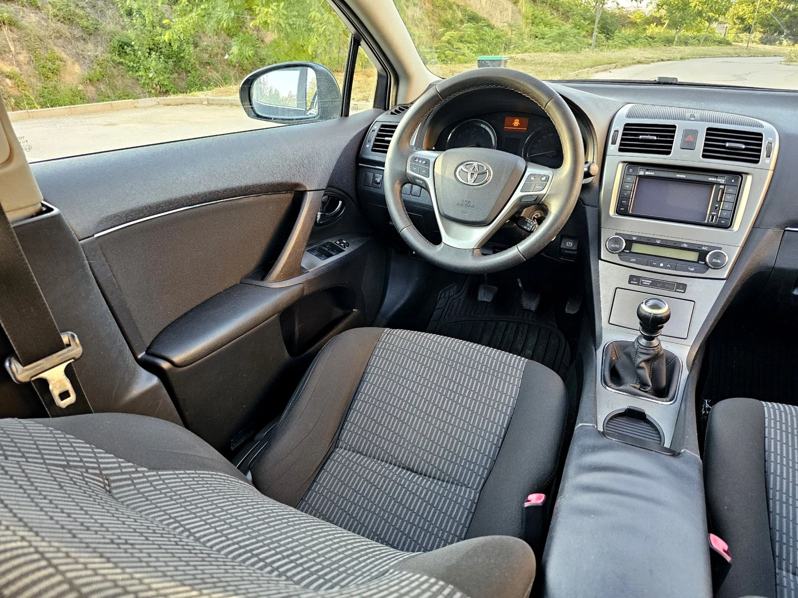 Toyota Avensis 1.8- 147к.с Навигация.Камера - изображение 10