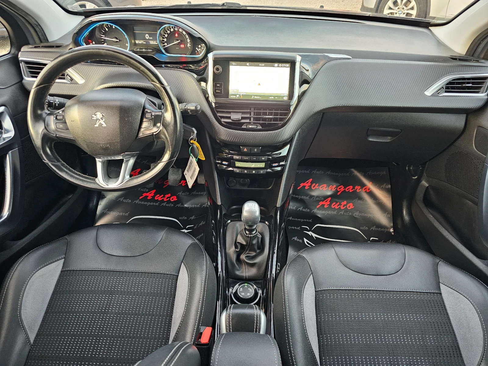 Peugeot 2008 1.5HDi, 102к.с., Allure  - изображение 7