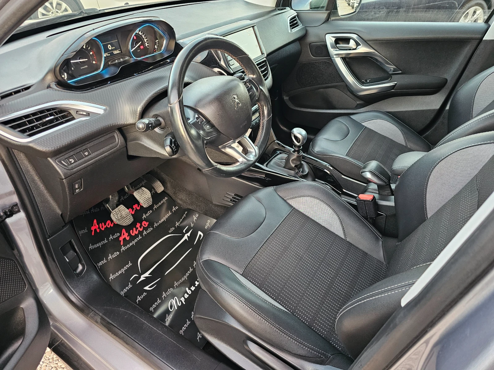 Peugeot 2008 1.5HDi, 102к.с., Allure  - изображение 8
