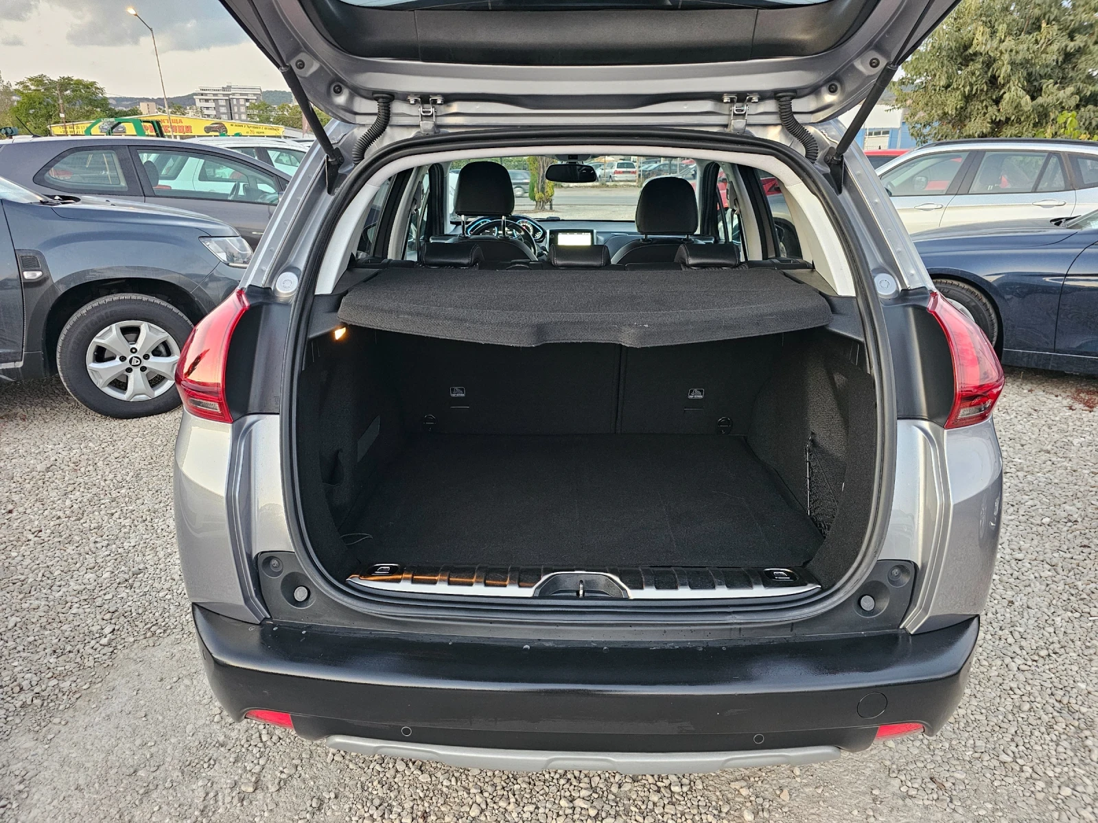 Peugeot 2008 1.5HDi, 102.., Allure  | Mobile.bg   15