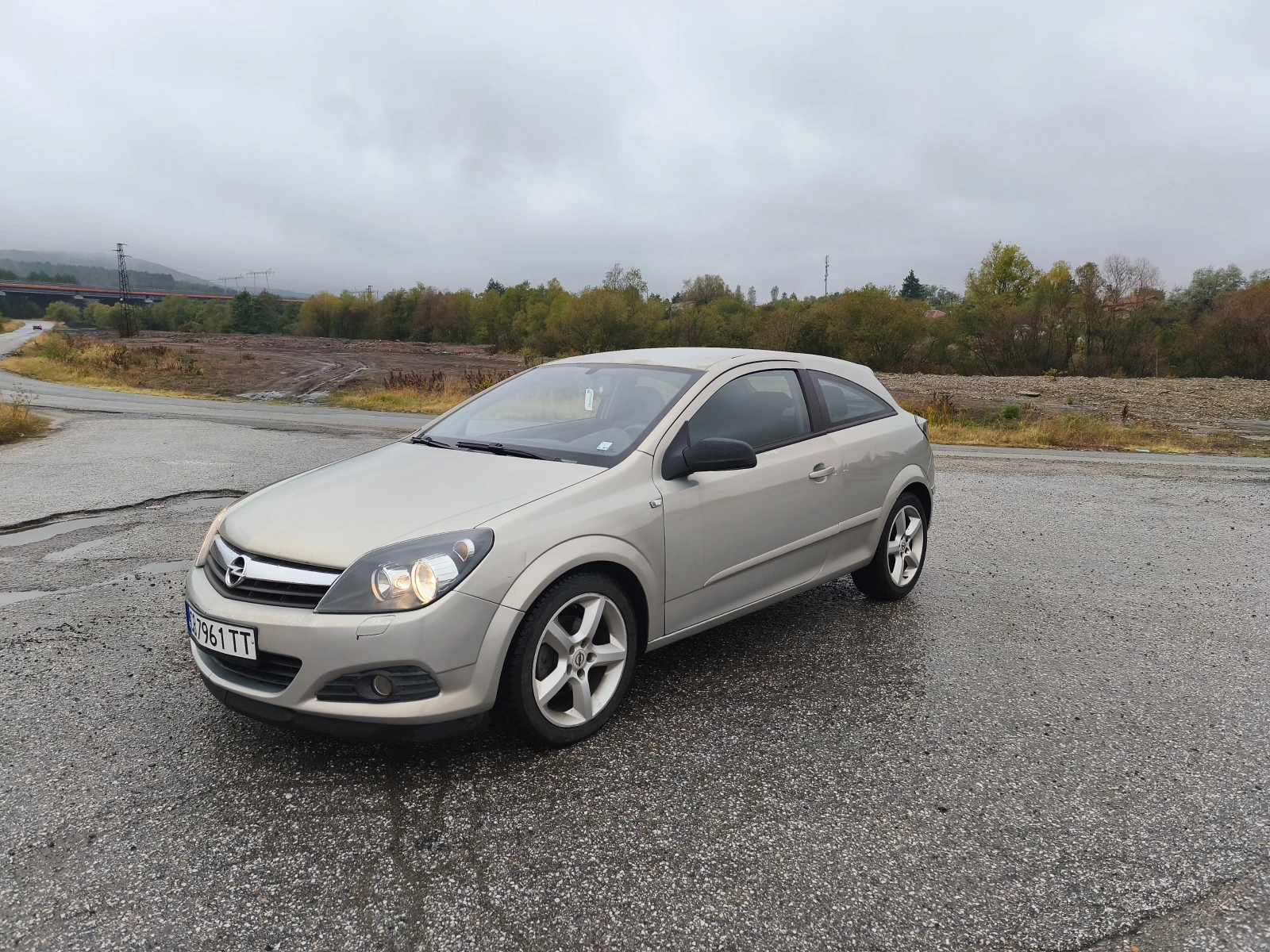Opel Astra 1.7 GTC - изображение 3