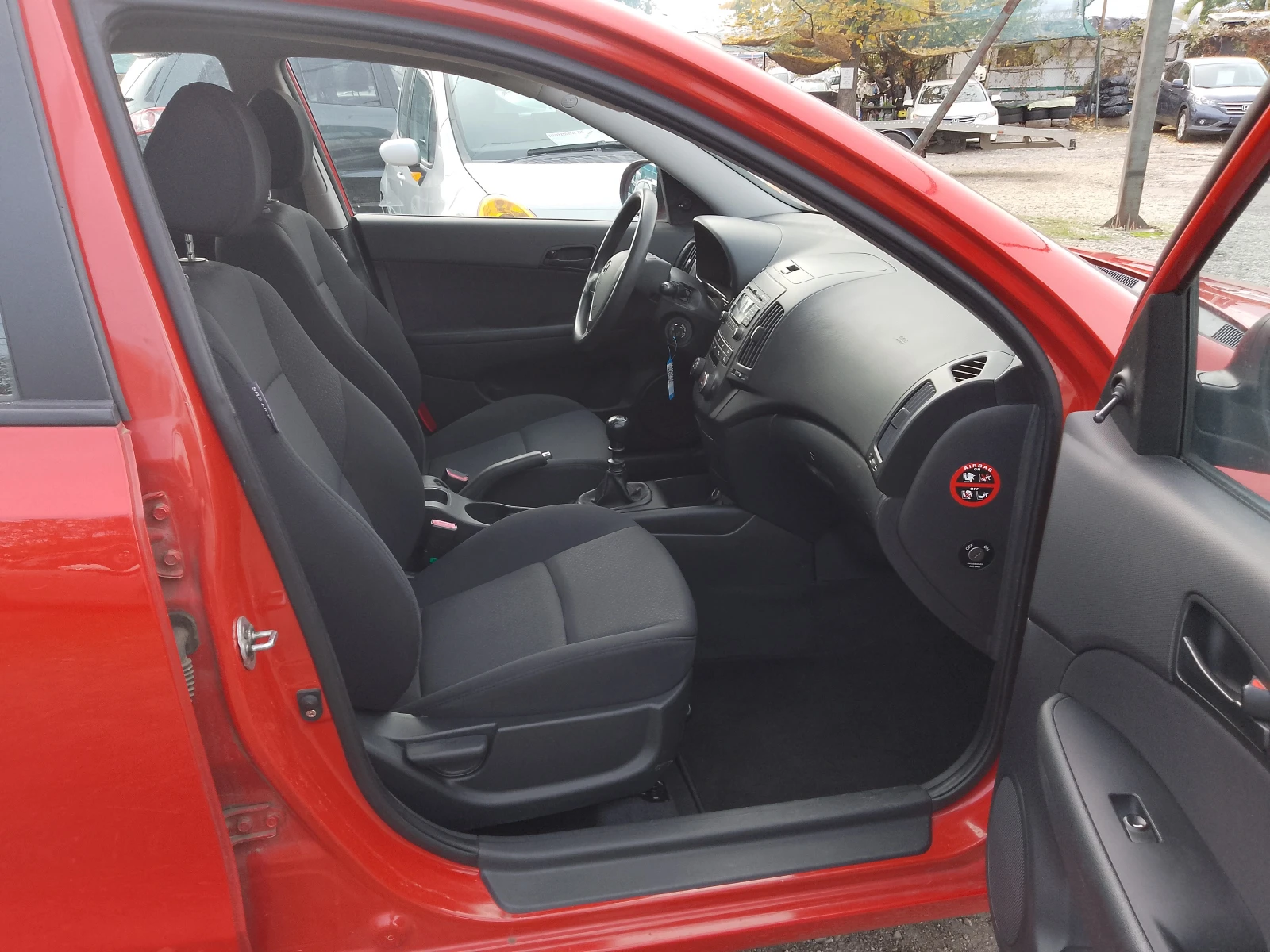 Hyundai I30 1.4i 109 к.с. | Mobile.bg — изображение 12